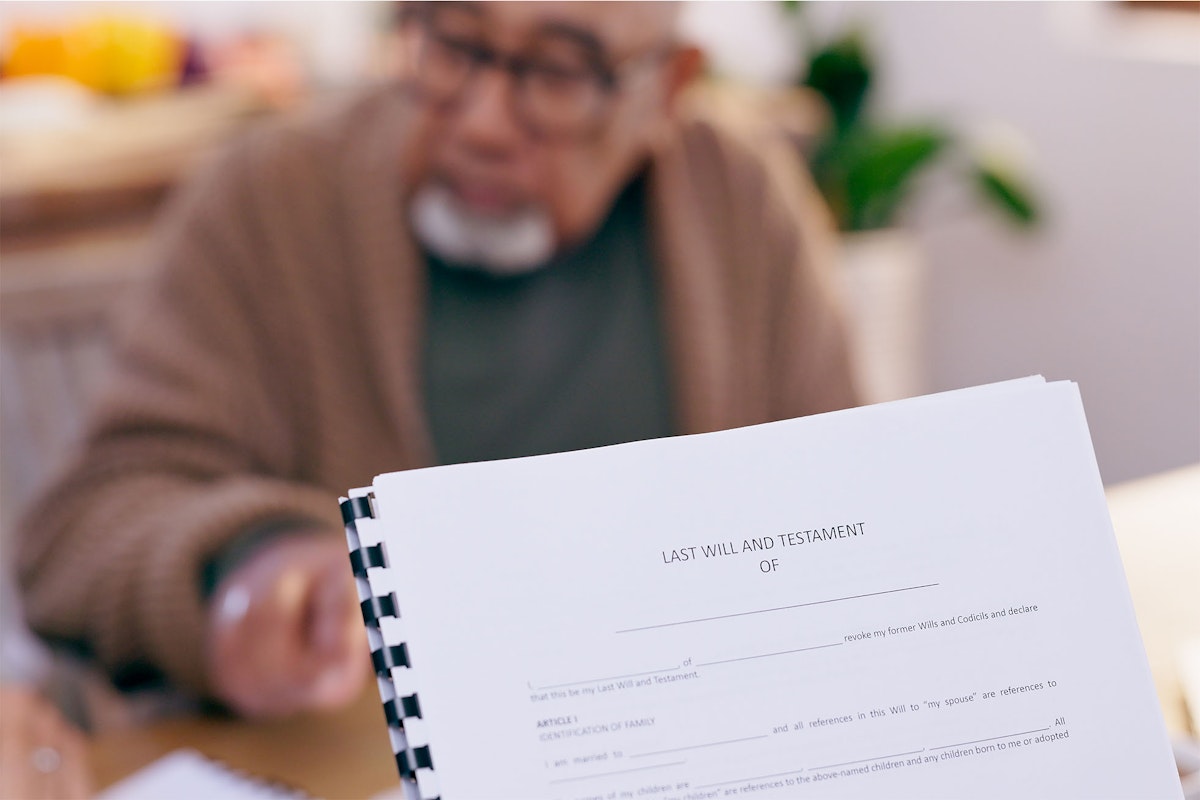 Last Will vs. Living Trust: Which is Right for You?